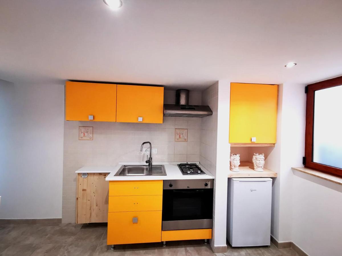Guru House B&B Apartments Milazzo Exterior foto